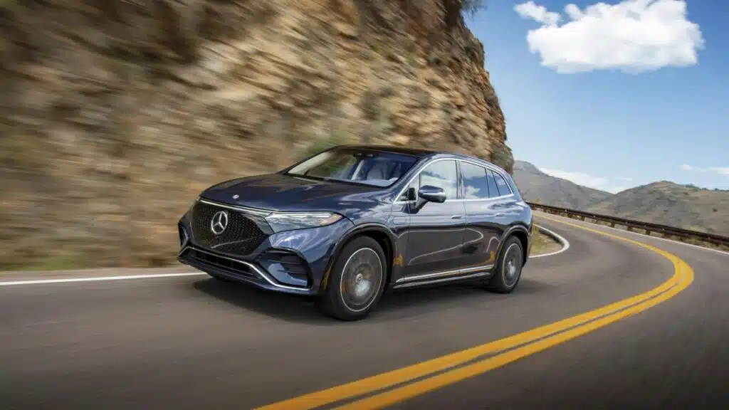Mercedes-Benz looks ahead to +124 percent e-car sales growth