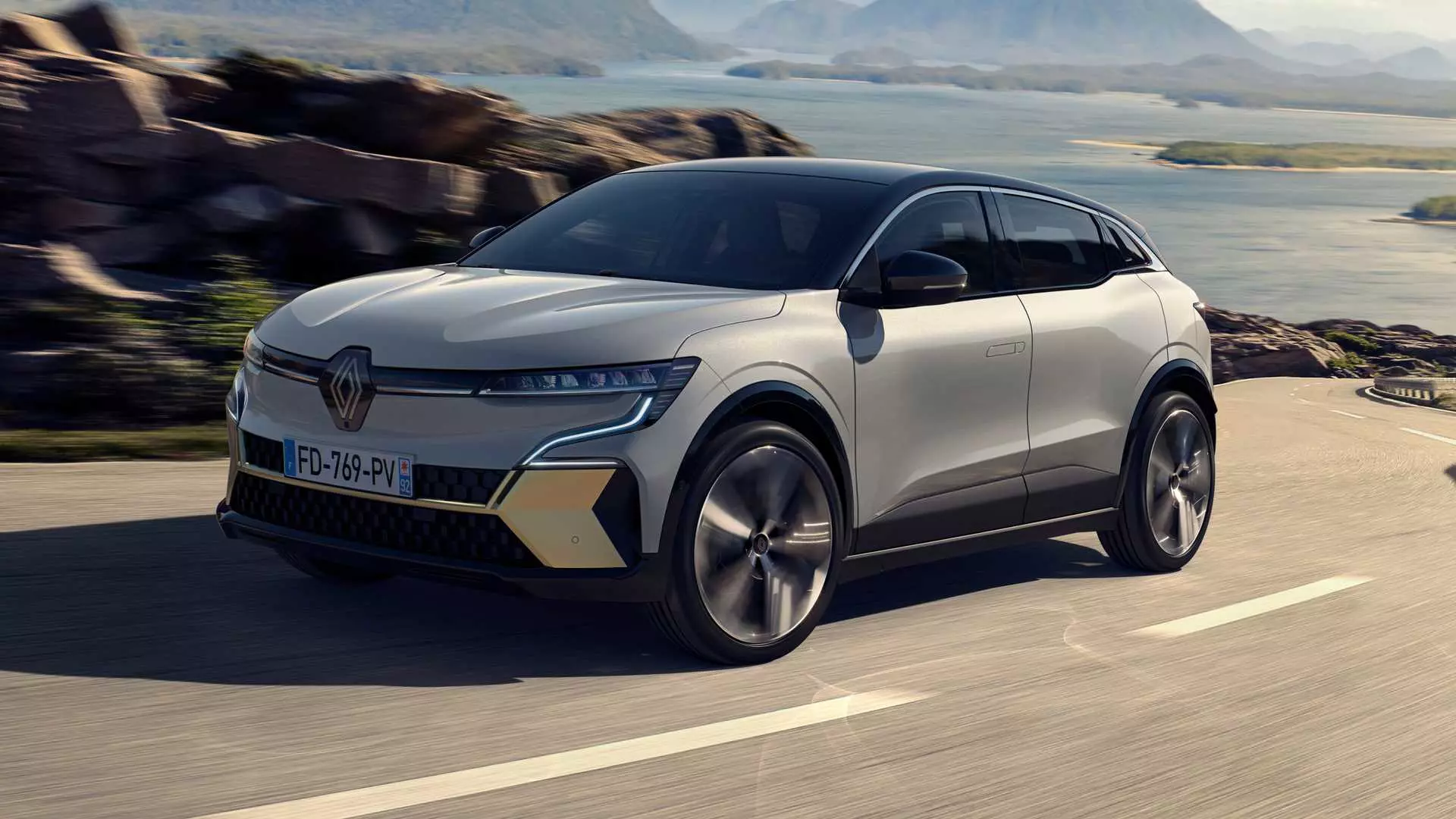 2022 Renault E-TECH: Specifications, price, release date