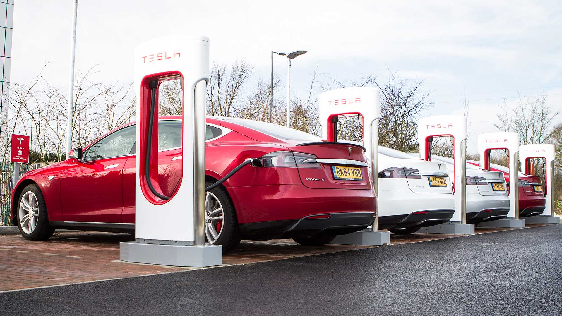 Tesla releases Supercharger for other electric cars