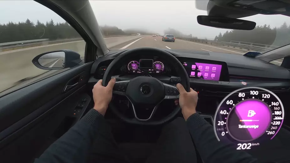 Volkswagen Golf TDI Highway Performance-Video